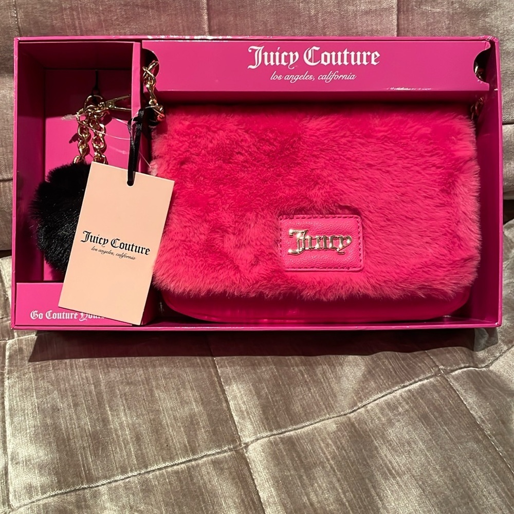 Juicy Couture Cross Body & Pom Pom Key Chain New in Box Pink Faux Fur